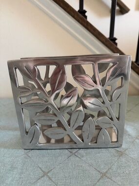 Crate&Barrel Silver Leaf Motif Napkin Holder